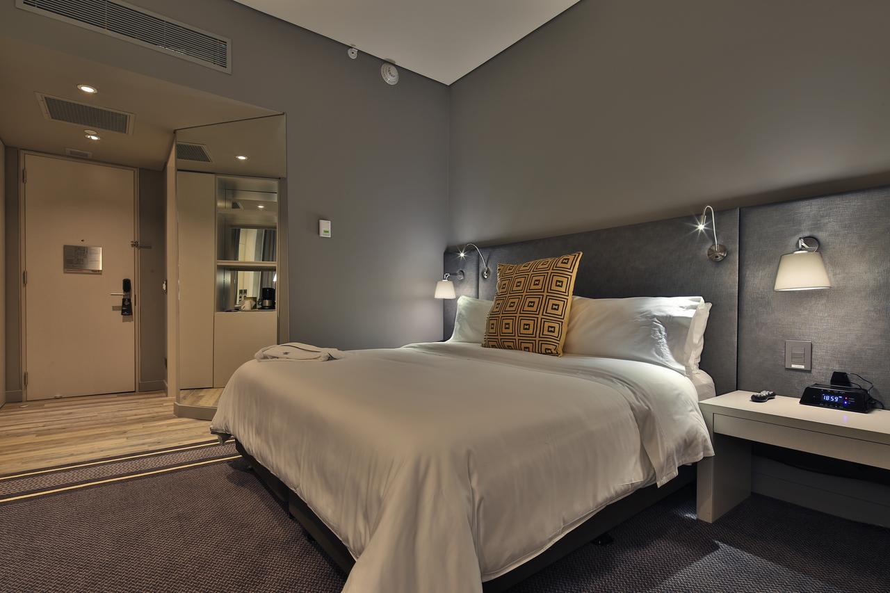Movich Buro 51 Hotel Barranquilla  Exterior photo A bedroom at the hotel