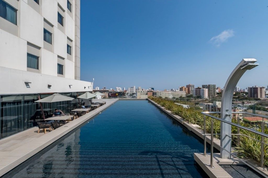 Movich Buro 51 Hotel Barranquilla  Exterior photo The rooftop pool